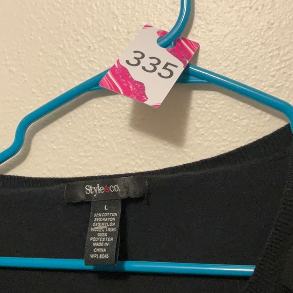 Cute dressy sweater - Picture 3 of 4